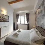 Veracini Apartment