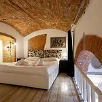 Oltrarno Loft