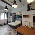 Veracini Apartment