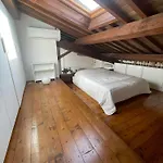 Romantic Apartment In Florence