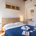 Tipica Cozy House + Parking!