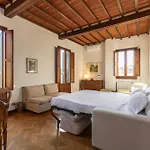 Palazzo Cecchi Luxury Apartment