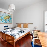Visarno & University Roomy Flat X6 With Parking