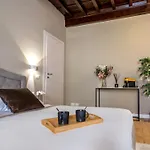 Santa Croce Luxury Suite - Dolcevita Holiday