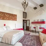Piazza Signoria 1, Apartment