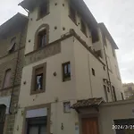 Casa Ghirlanda Vicino Centro