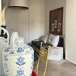 Pb Suites