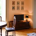 Santa Maria Novella Deluxe Apartment