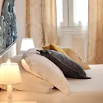 Agnolo Apartment By Mamo Florence