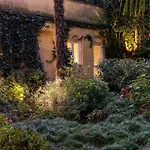 Dependance In Giardino Storico - Oltrarno