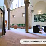 Pontormo Apartment With Fireplace In Oltrarno