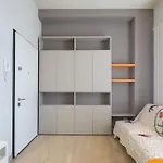 Small & Charming 1-Br Apt