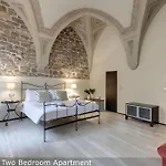 Mamo Florence - Calzaiuoli Apartment