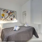 Ulisse & Penelope Apartments By Mamo Florence