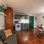 Mamo Florence - Borgo San Jacopo Apartment