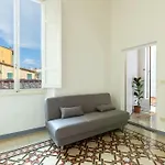 Academia Of Davide Spacious Apartment