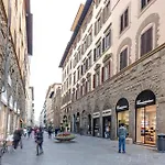 Mamo Florence - Calzaiuoli Apartment