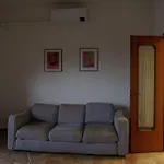 Fanciful 2-Br Outside Ztl