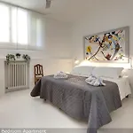 Ulisse & Penelope Apartments By Mamo Florence
