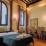 Corno Florentine Apartment By 360Rentals