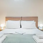 El Roy Garden Rooms