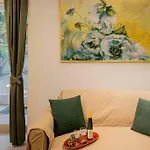 Silk Art Florence Apartment