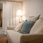 Azzurra Elegant Apartment