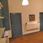 Michelangelo\'S Relais