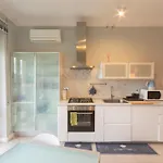Fabio\'S Guesthouse&Parking