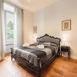 Silvy & Paul Apartment By Mmega