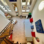Old Sweet Florence- Art Apartment