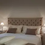 Apartments Florence- Gemma 2Bd Tornabuoni Area