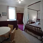 Hotel Tourist House