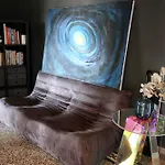 Spacious Esthers Room E Near Smn