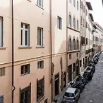Appartamento Palazzo Bardi Apartments N 1