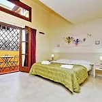 Albizi Botticelli Apt 204