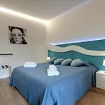 Dolce Vita Suites