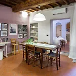 Torrigiani Apartment