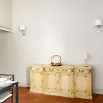 Servi Apartment