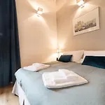 Santa Croce Apartment