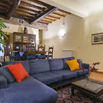 Florence Ariento Romantic Apartment