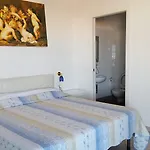 Nancy House