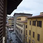 Calzaiuoli Luxury And Characteristic Apartment
