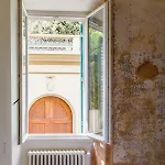 EE Florence Luxury Apartments