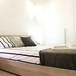 Art Apartment Scala Family