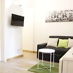 Art Apartment Scala Family