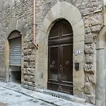 Historical Stone House, In The Amazing Centre Of Florence!