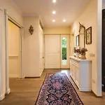 Stylish Florentine Villa In The City With Pool Plus