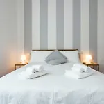 Renovated 19Th-Century Apartment In An Authentic Area