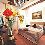 Borgo Ognissanti Central And Charming Location